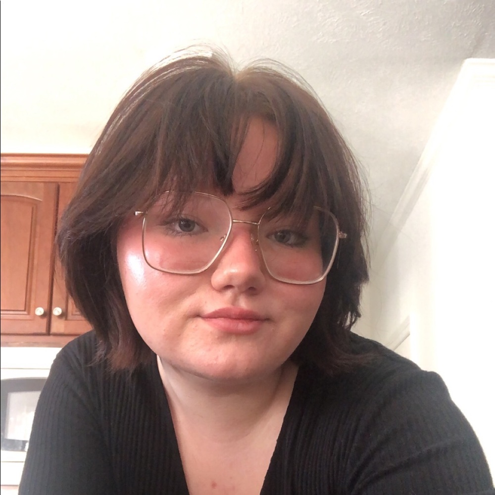 Meet your Posher, Madelyn